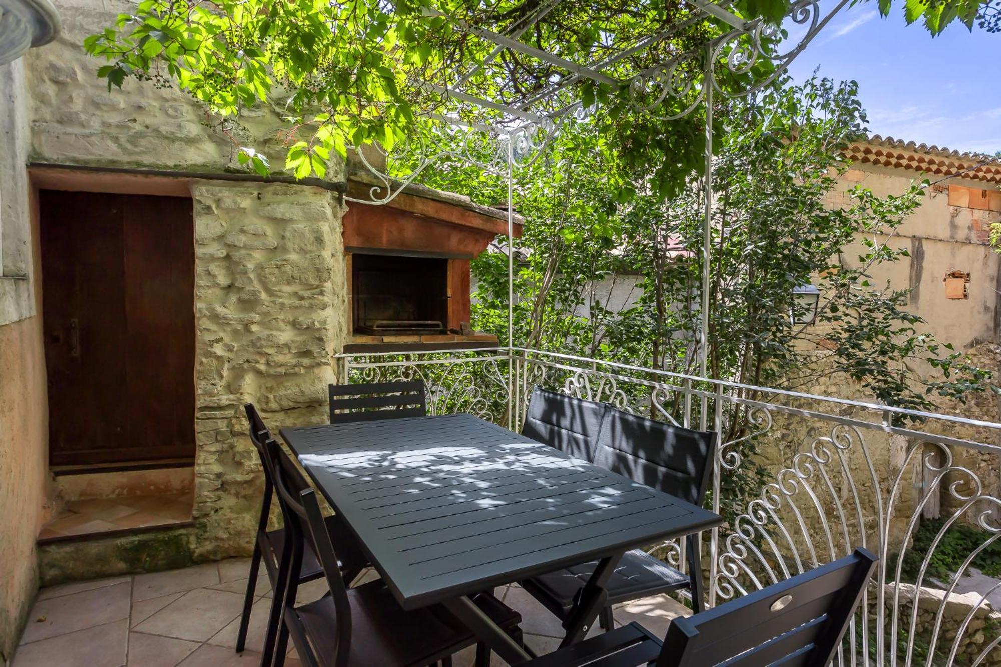 Le Chateau Olive Et Raisin Fontaine-de-Vaucluse Kültér fotó